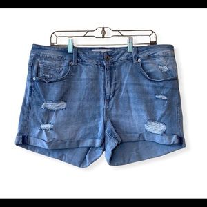 Like New Garage Clothing Stretchy Denim Shorts